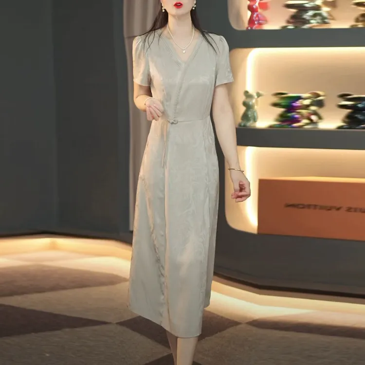 冰桑提花缎复古国风2025夏季新款短袖新中式优雅气质时尚连衣裙子