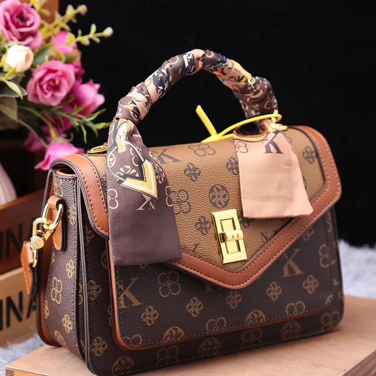 香港正品精选轻奢女包2026款时尚真皮手提包高级百搭单肩斜挎大包