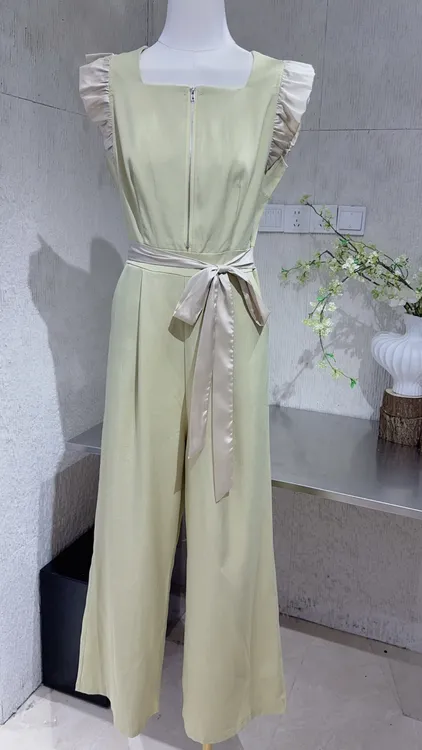 2025 夏季新款【四季青小封家轻奢】小众气质收腰显瘦连体裤D1950