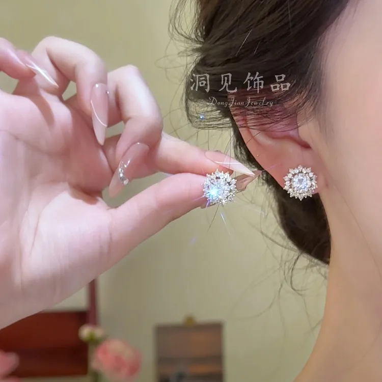 【金尘秘境】耳钉花朵精致小巧满钻镂空简约百搭ES924