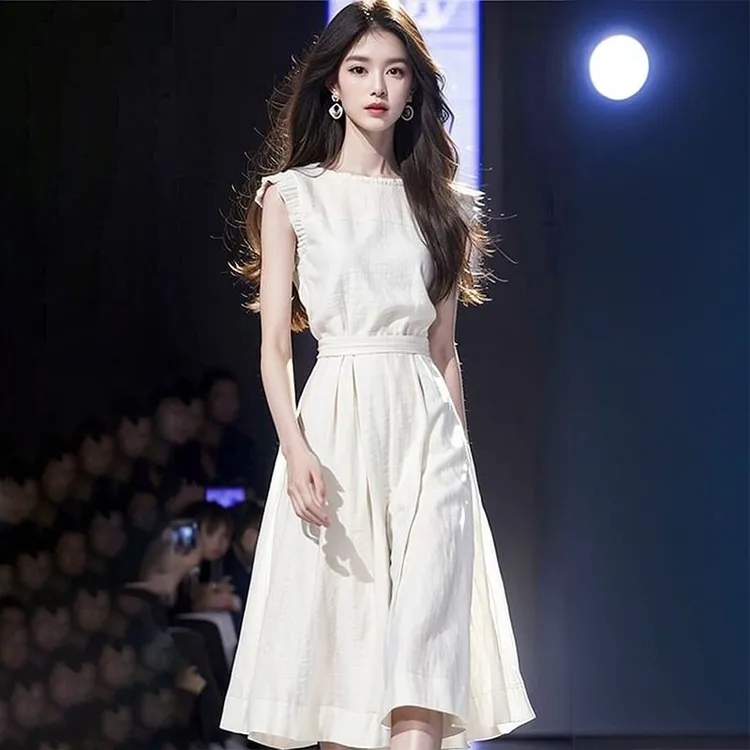 法式新款高级减龄复古气质无袖显瘦超好看白色收腰连衣裙夏季裙子