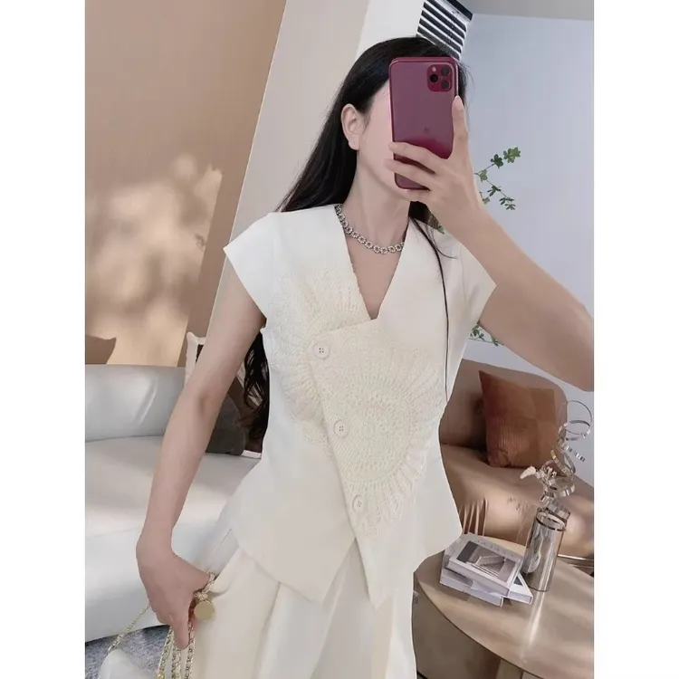 2025年夏季新款独特刺绣无袖马甲背心上衣高腰显瘦阔腿长裤两件套