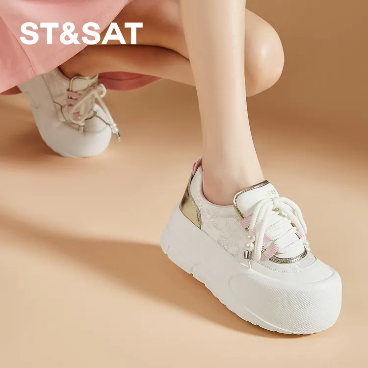 星期六真皮国潮小白鞋女秋冬新款复古增高软底板鞋系带松糕休闲鞋