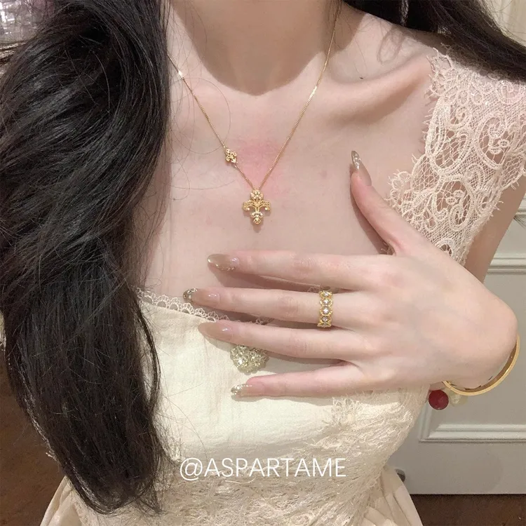 铜项链 富贵鸢尾~vintage中古鸢尾花项链小众轻奢高级感锁骨链