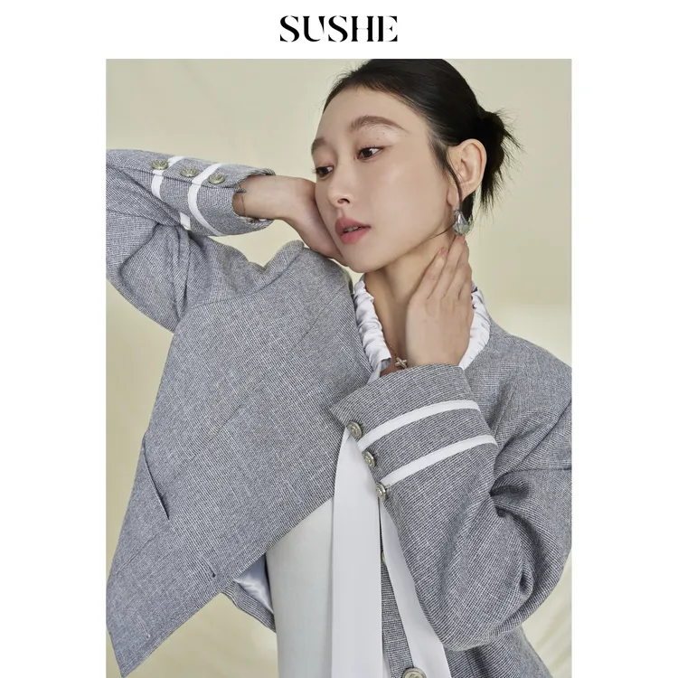 束皙SUSHE廊月奢感小香双色编织肌理袖口可拆卸箱型短外套女春秋