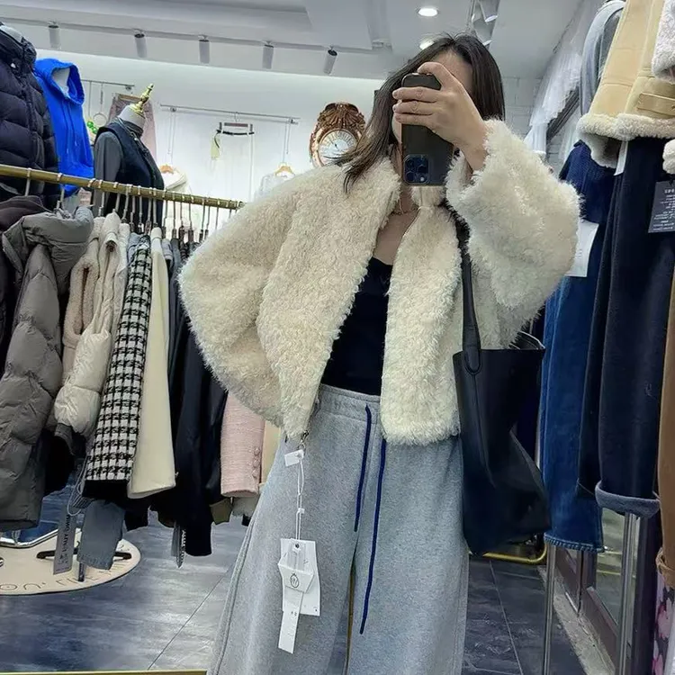 秋冬短款立领仿真小个子皮毛一体外套上衣女精致高档加厚减龄青春