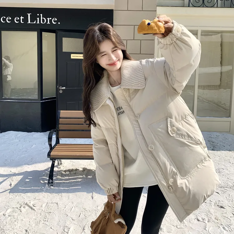 米白色针织翻领羽绒服中长款女2025冬季韩版慵懒风气质白鸭绒外套