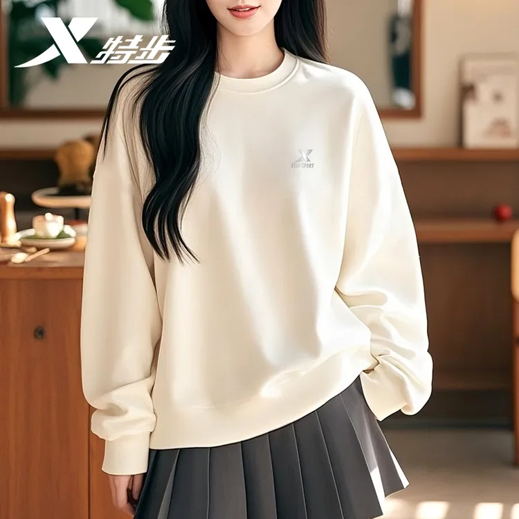 特步休闲卫衣女2025冬季新款宽松显瘦米色长袖t恤圆领无帽打底衫