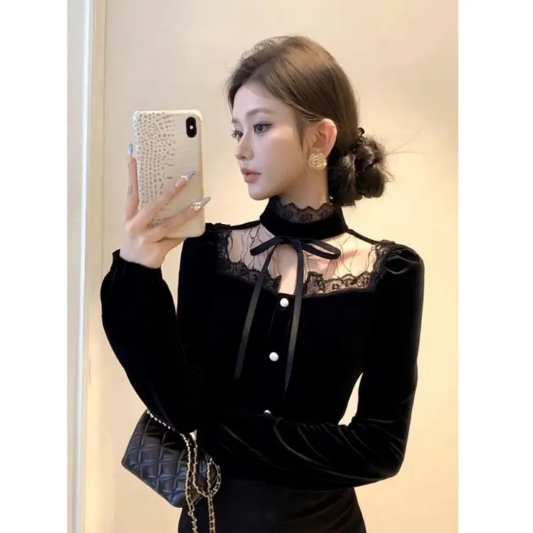 法式黑色丝绒蕾丝拼接衬衫女秋冬2025新款设计感轻奢修身小衫上衣