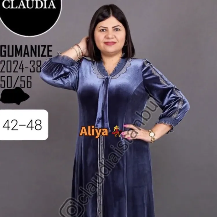 宽松显瘦气质妈妈装长袖过膝丝绒连衣裙