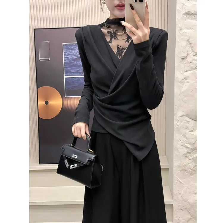 2025秋冬法式V领不规则半高领蕾丝磨毛打底上衣