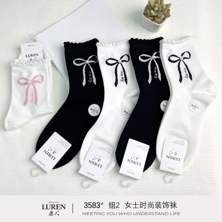 秋冬新款少女风蝴蝶结中筒袜子可爱百搭高颜值日系风格