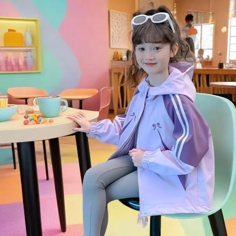 女童外套春装冲锋衣儿童装2025新款洋气时髦大童连帽女孩春秋上衣