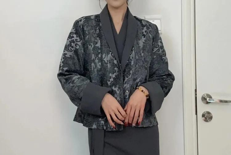 藏式气质优雅外套两件套博拉修身显瘦款