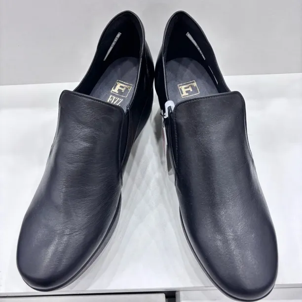 日本制 皮面手工鞋 简约风舒适后底坡跟女鞋849