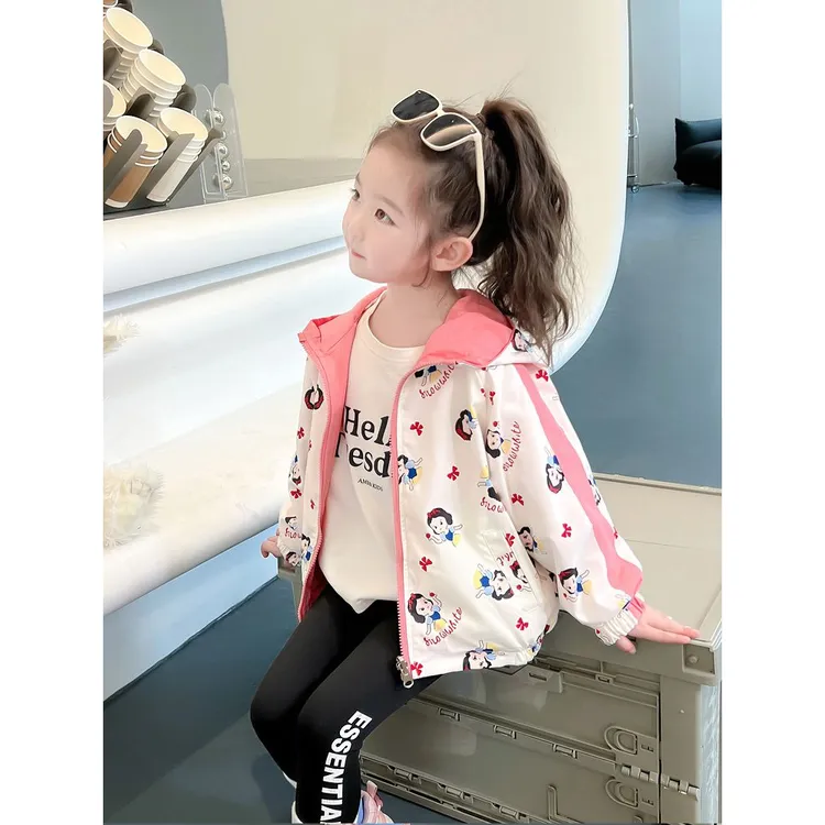 女童外套春秋款冲锋衣新款洋气女宝宝休闲双面穿薄款连帽上衣外穿