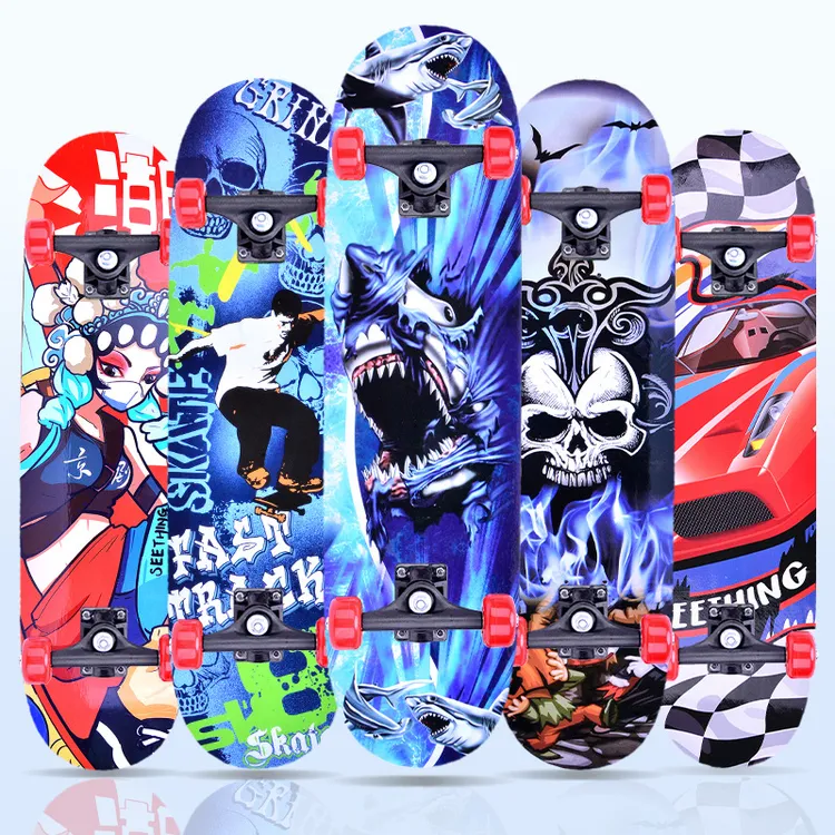 80cm四轮活力板滑板初学者男女新手双翘板公路青少年陆地板冲浪板