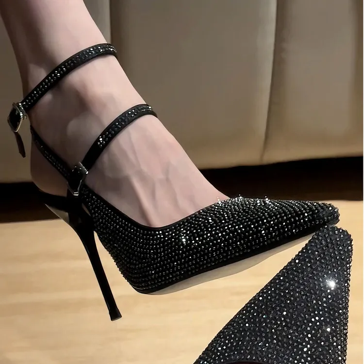 2025年夏季高跟细跟水钻黑色包头凉鞋尖头小方头性感一字带女鞋子