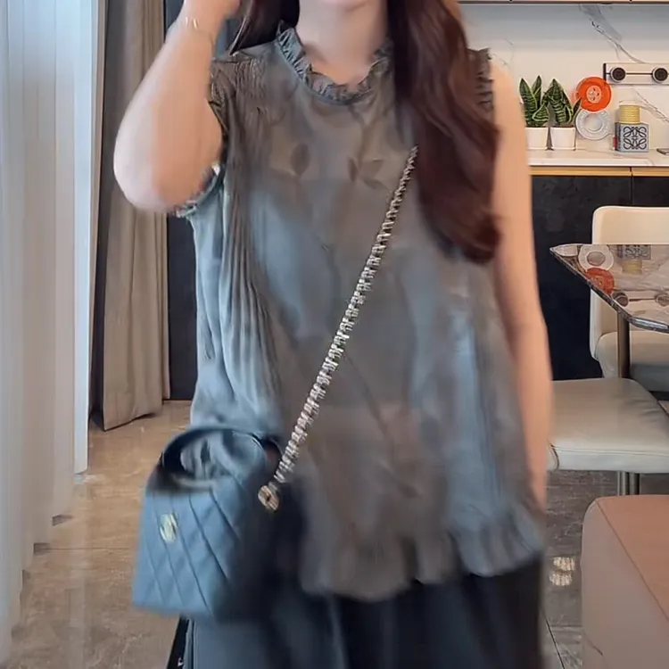 时尚重工刺绣木耳边减龄小衫2025夏季新款气质百搭舒适防晒上衣