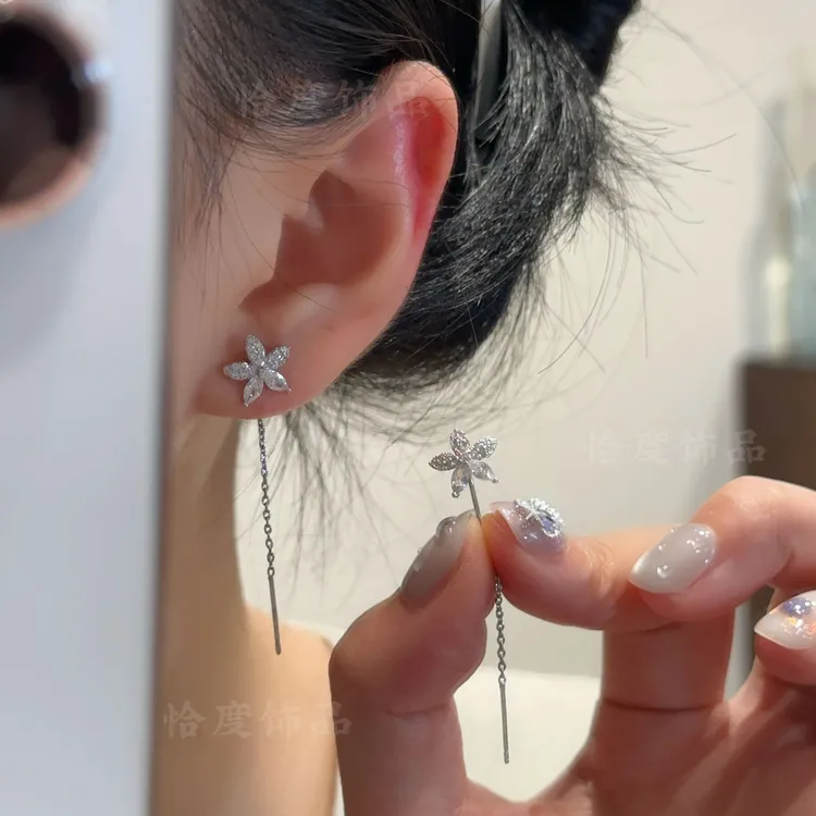 【恰度】微镶锆石温柔优雅花花耳线