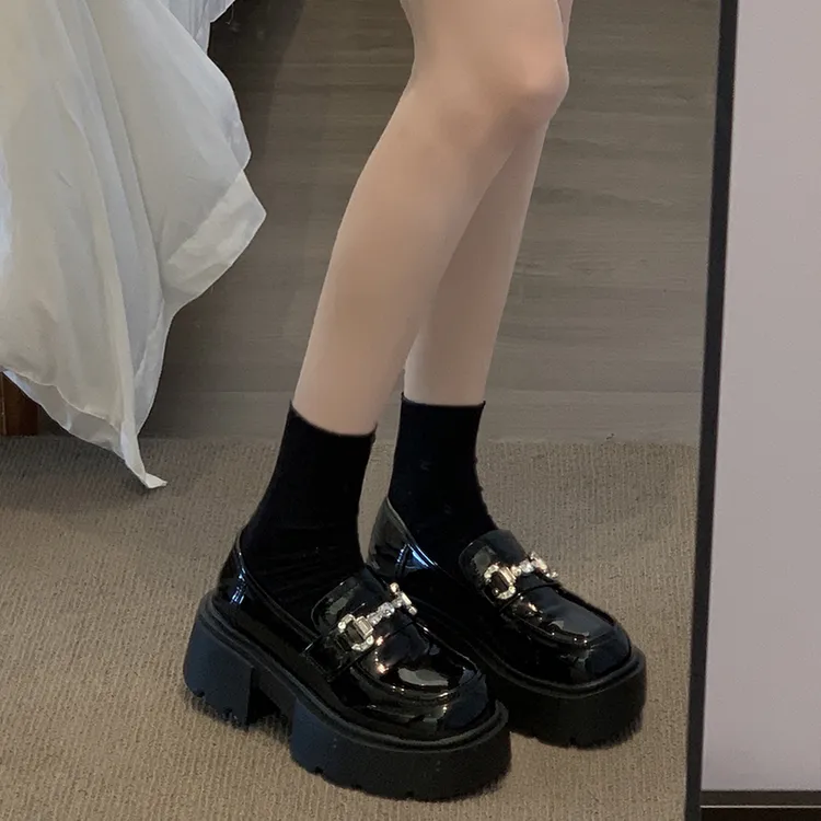 贾不假乐福鞋女2025秋季新款百搭鞋子英伦风小皮鞋配裙子厚底单鞋