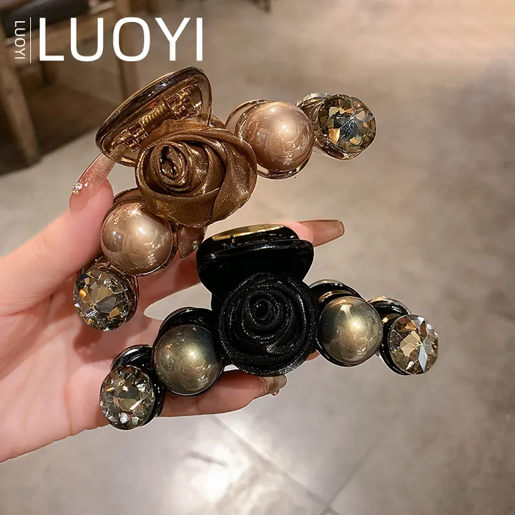 水鱼儿高端玫瑰花珍珠抓夹发饰女网红韩版后脑勺盘发鲨鱼夹新款百搭发抓