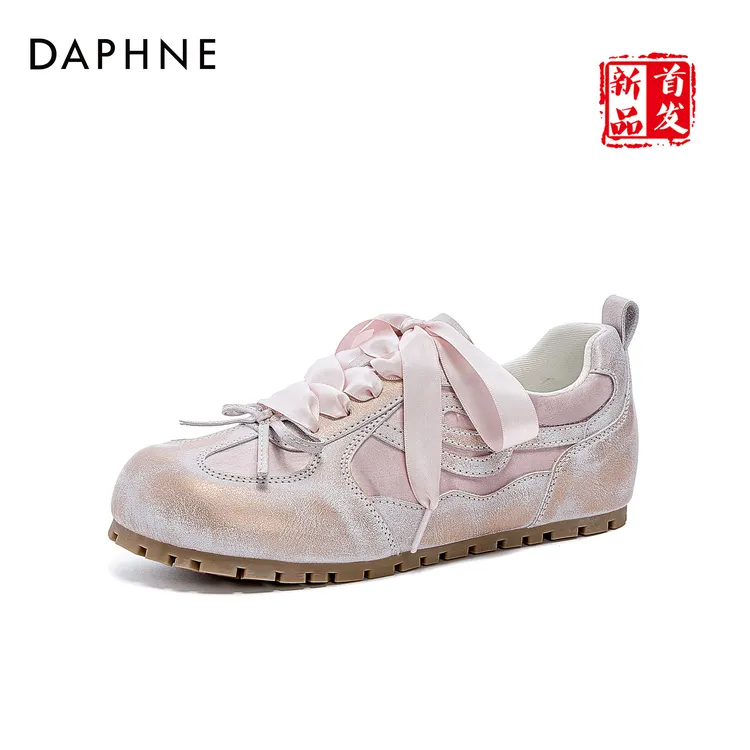 达芙妮休闲鞋2025年春季新款透气舒适擦色平底休闲百搭休闲德训鞋