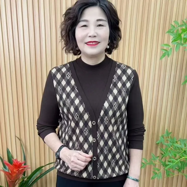 休闲风法式常规宽松型中老年女装秋冬复古时尚百搭V8255