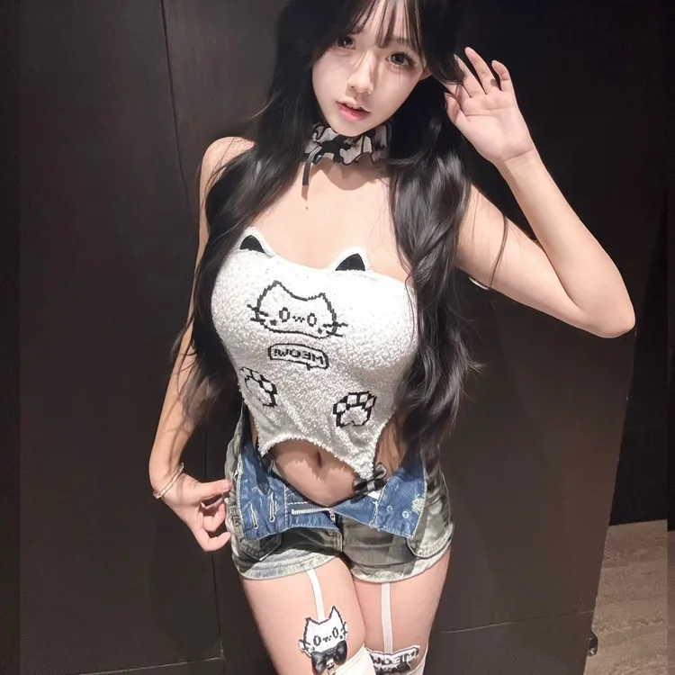 七了个三「像素喵酱」可爱毛绒小猫cos刺绣裹胸背心爪印上衣吊带