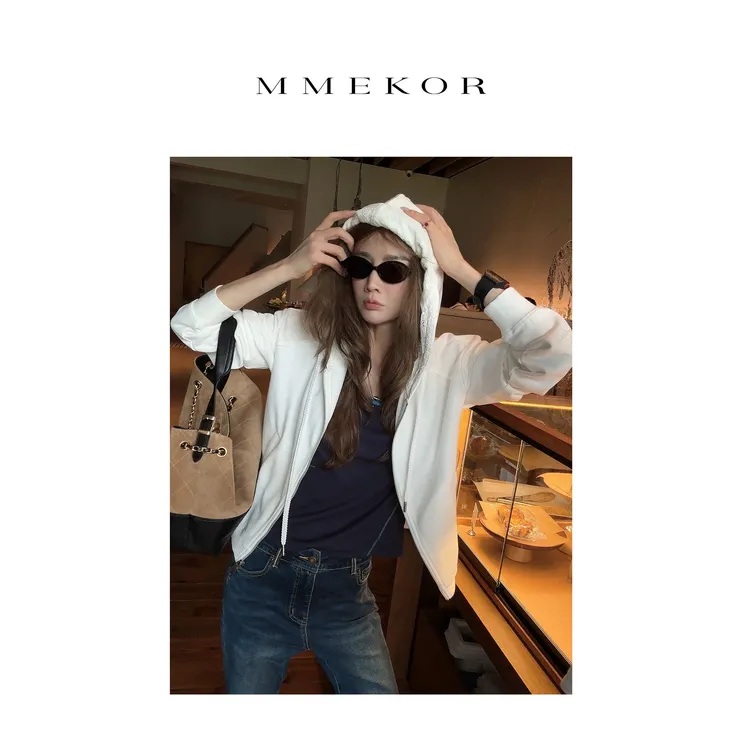 MMEKOR“初恋具象”卫衣 2025新款秋款活力常青藤外套 30191
