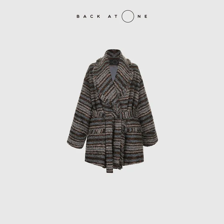 BACKATONE“重温绮梦”腰带翻领手工拉毛粗花呢外套 BFF-1BC323E-K