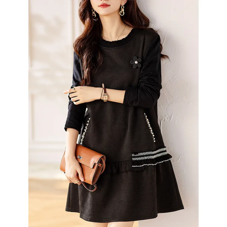 春季新款钉珠拼接连衣裙秋冬裙子女2025荷叶边显瘦连衣裙2316#