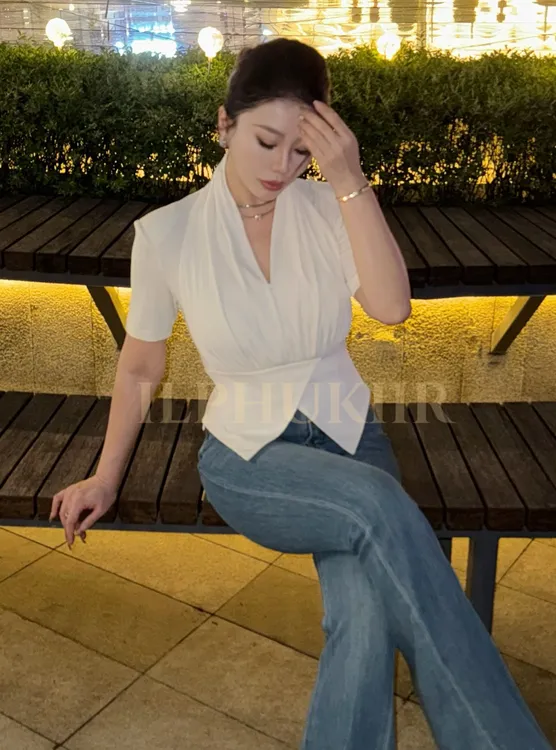 ILPHUKIIR 【无界白 】夏季薄款垫肩高弹腰封短袖上衣