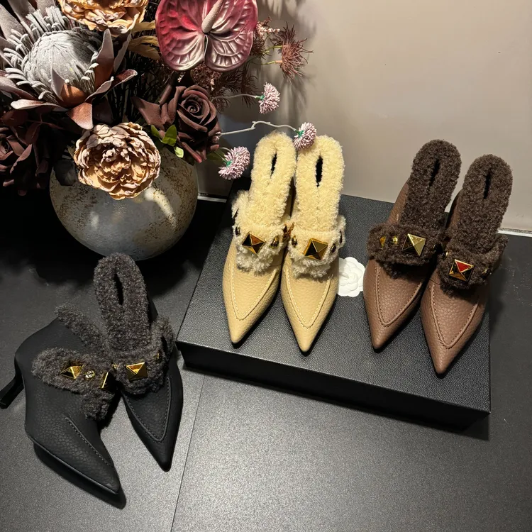 【现现】秋冬季时尚气质款加绒魔术贴休闲外穿舒适尖头防滑高跟鞋