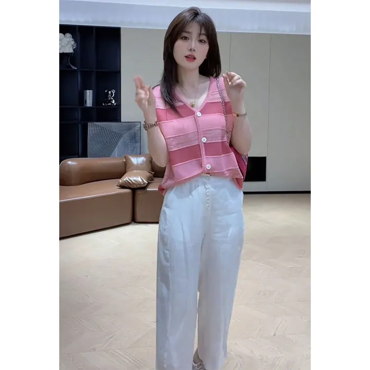 小个子时尚甜美轻熟风撞色条纹V领无袖针织衫高级感单排扣休闲裤