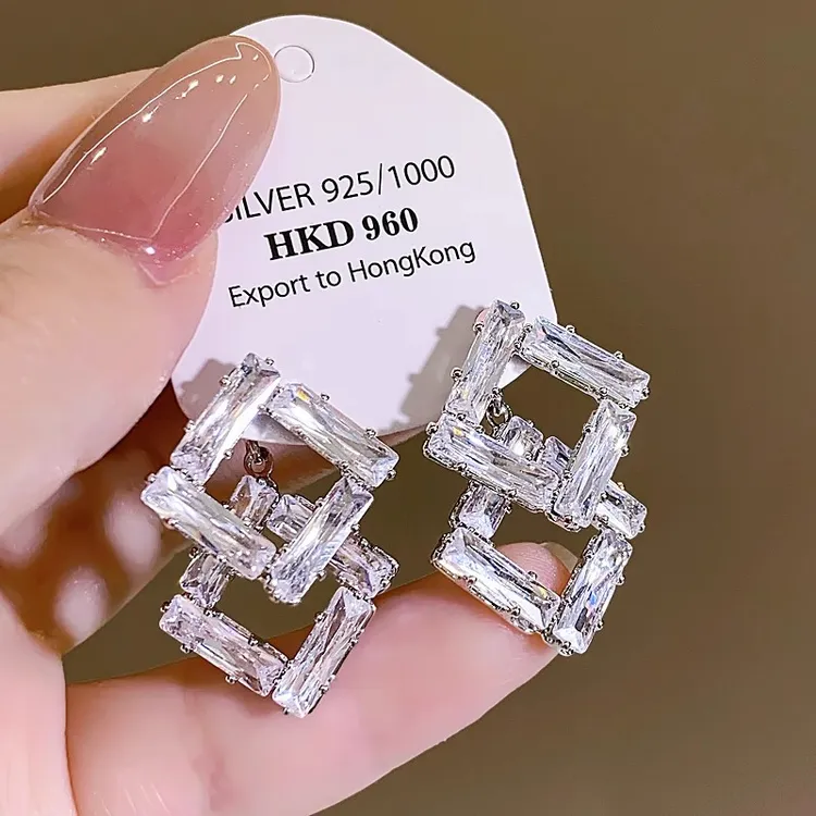 两戴银色几何方形锆石耳钉女高级感轻奢小众耳环新款耳坠耳饰2626