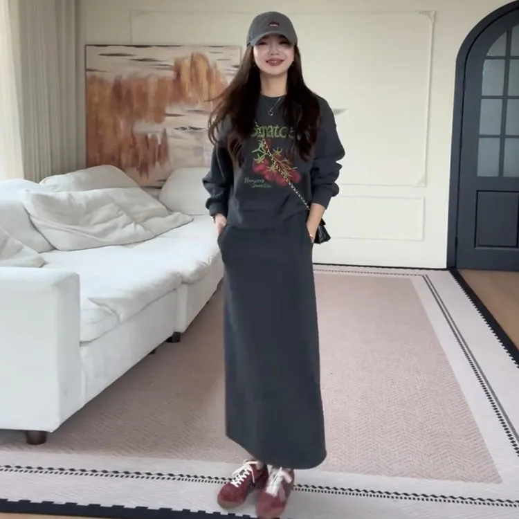 时尚上衣爆款套装裙2026春秋新款洋气年轻卫衣半身裙气质两件套女