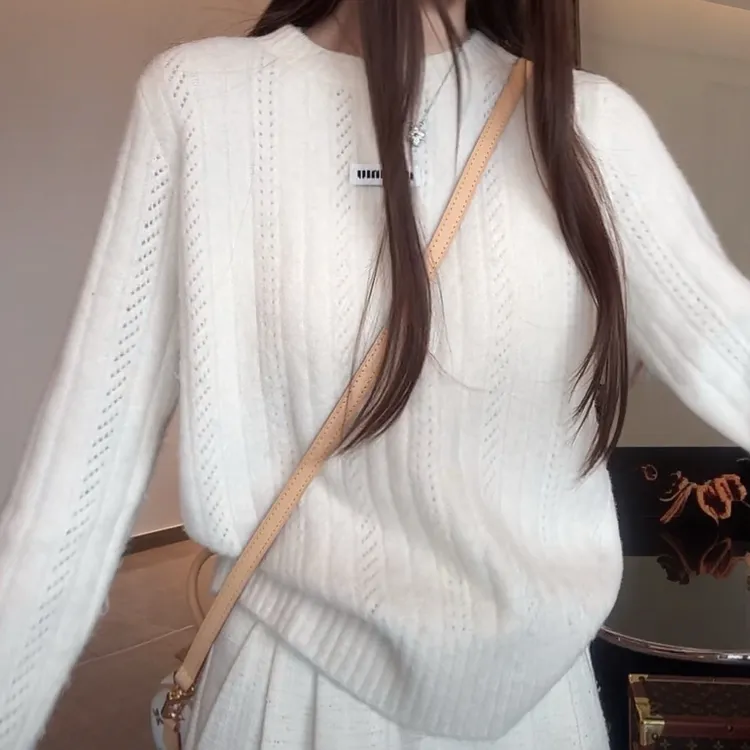 软糯慵懒风显瘦宽松长袖毛衣2025秋冬新款基础百搭时尚气质针织衫