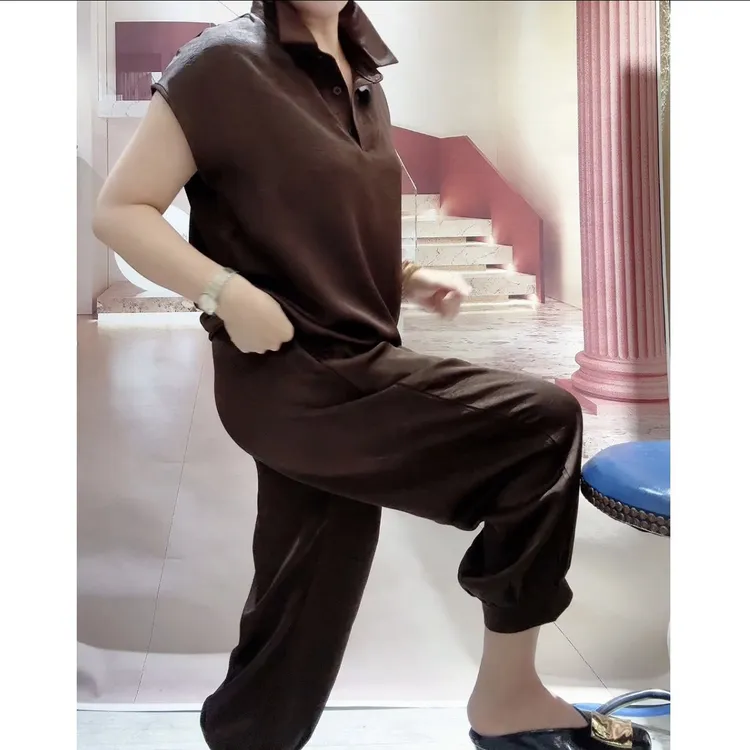 女款898款时尚休闲凉爽缎面套装