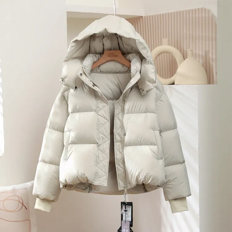 2025女冬季新款韩版设计感泡时尚芙云朵面包加厚保暖短款棉服外套