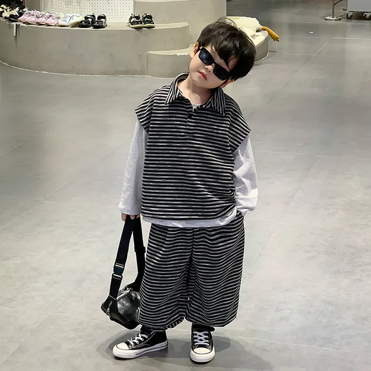 男童韩版套装春秋季新款2025时髦洋气长袖条纹马甲三件套