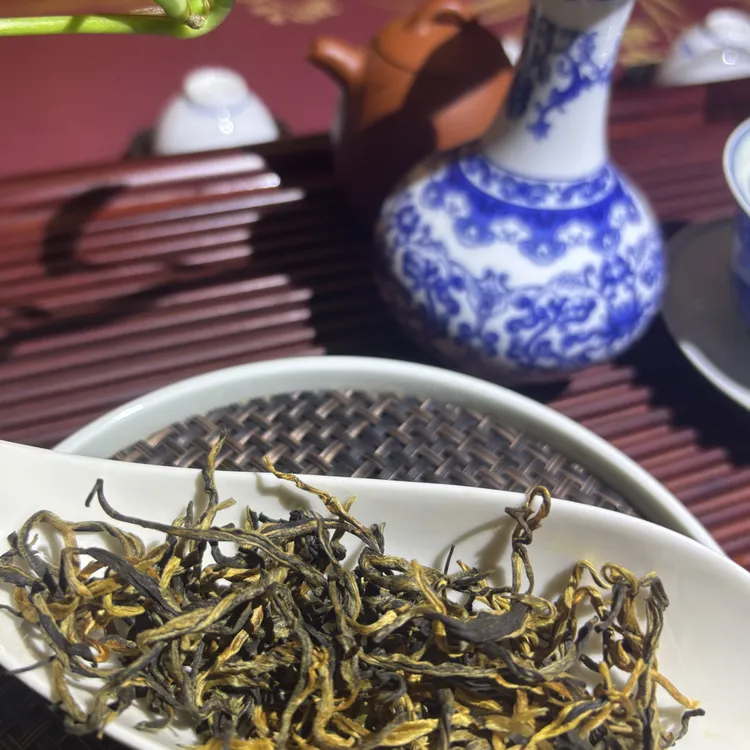 云南大叶种滇红金毫