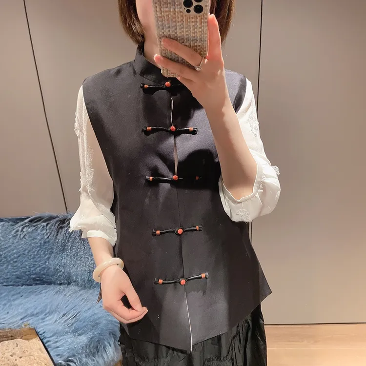 2024早春新国风正反两面可穿的丝羊毛新中式马甲