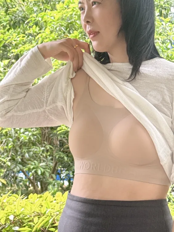 5001F 无痕粉底液内衣抹胸聚拢不空杯轻薄款舒适美背心式文胸罩