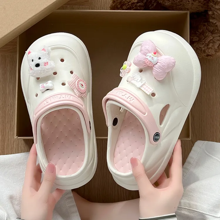 潦草小狗可爱洞洞鞋女款外穿夏季2025新款厚底包头防滑凉拖鞋