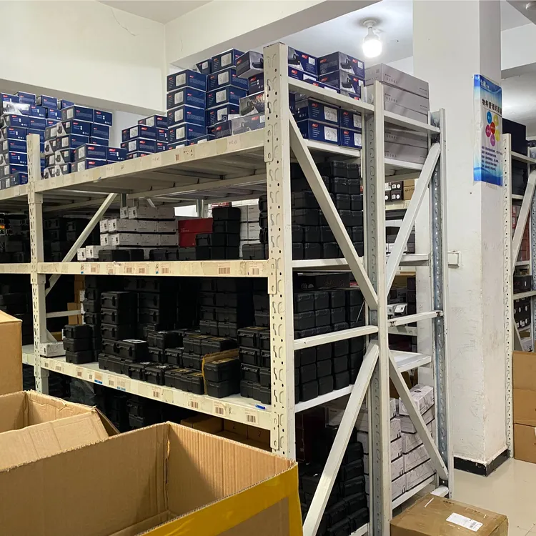 {微瑕品捡漏}突鹰进军沼泽鹿白光十字瞄镜清晰抗震功能完好望远镜