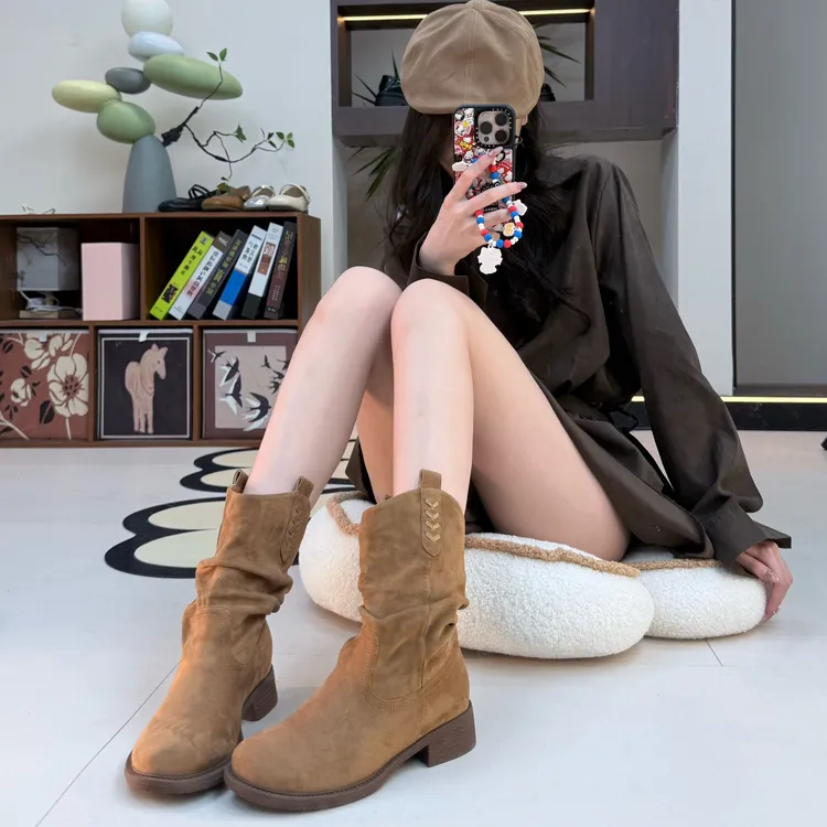 【非履不可】复古粗跟切尔西靴中筒套褶皱瘦瘦靴圆头美拉德短靴