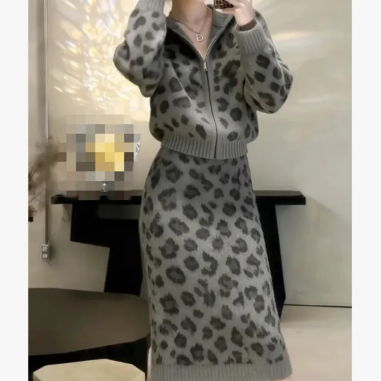 新款时尚气质温柔风显瘦套装女装