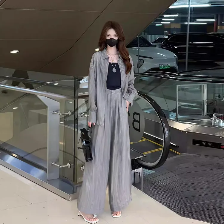 灰色高级松弛感穿搭套装女2025夏气质轻薄衬衫阔腿裤两件套