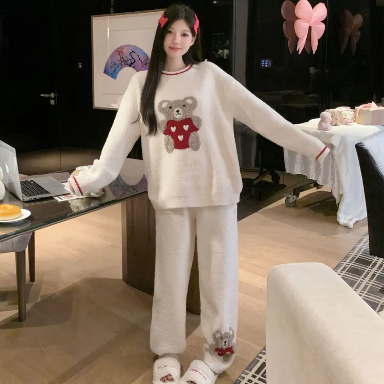 卡通小熊甜美可爱针织上衣宽松外穿圆领套头软糯加厚慵懒风毛衣女